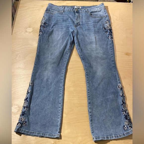 VIP Honey Flare Leg Jeans 4 XL (KK) - Picture 1 of 13